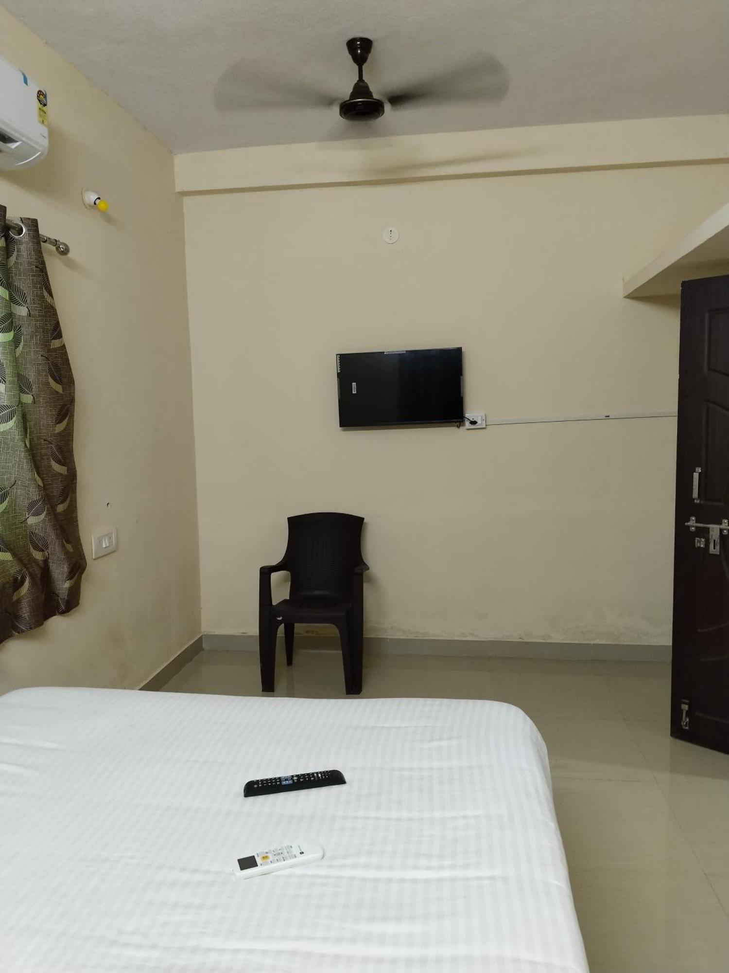 Srinivasa Serviced Apartment Keelkattalai Chennai Oda fotoğraf
